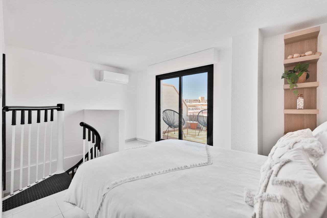 Apartamento La Fiesta, 250 M To The Sea Plus Swimming Pool Торевиеха Екстериор снимка